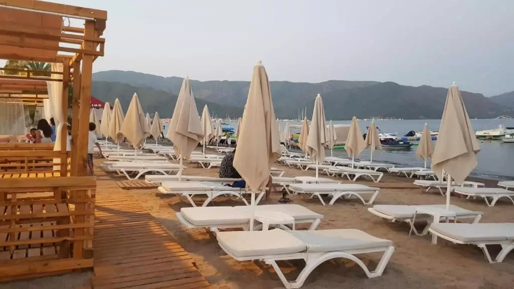 سی ال ای بیچ بوتیک مارماریس